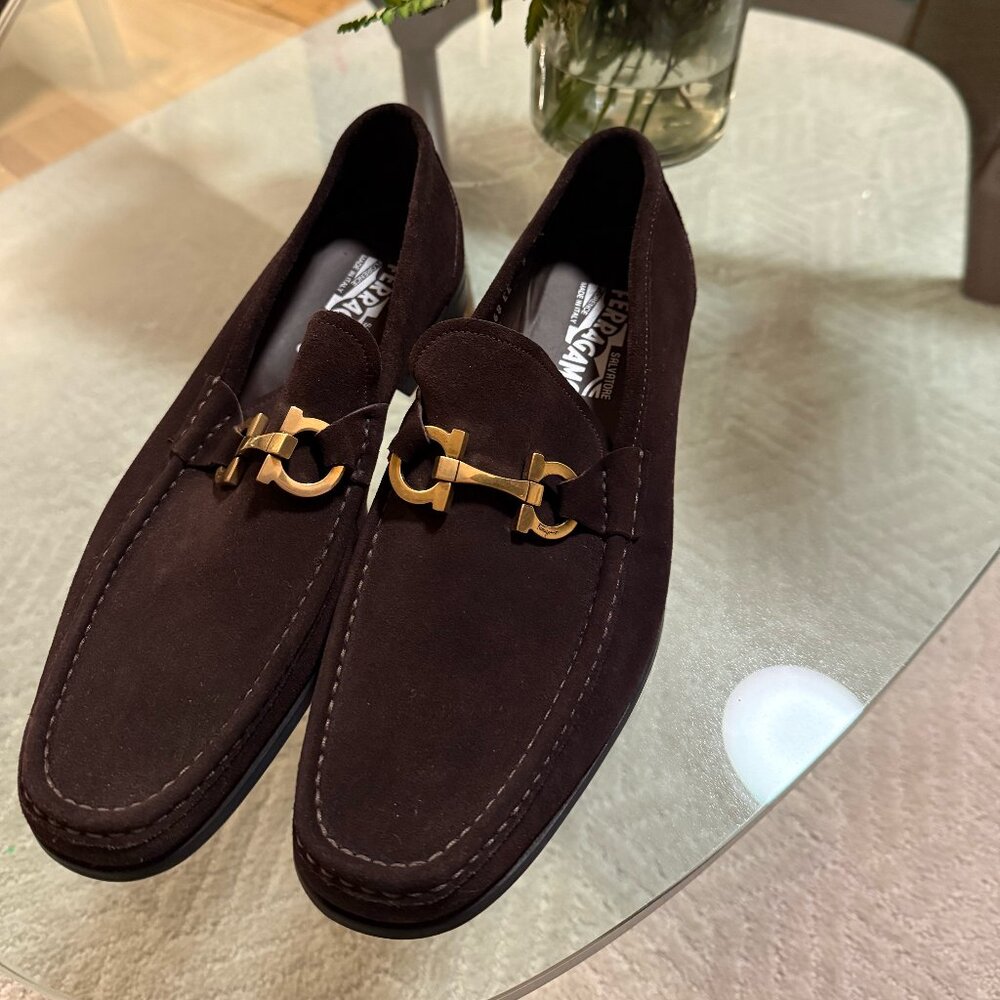 SALVATORE FERRAGAMO - “GRANDIOSO" Gancini Bit Loafer Brown Suede Leather 9EE